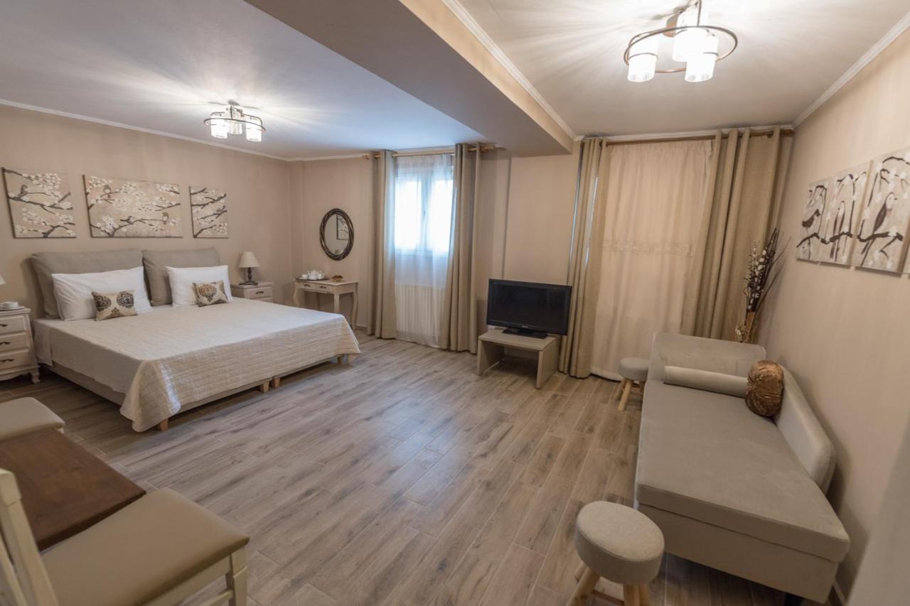 V. P. Place. Αργοστόλι Εξωτερικό φωτογραφία